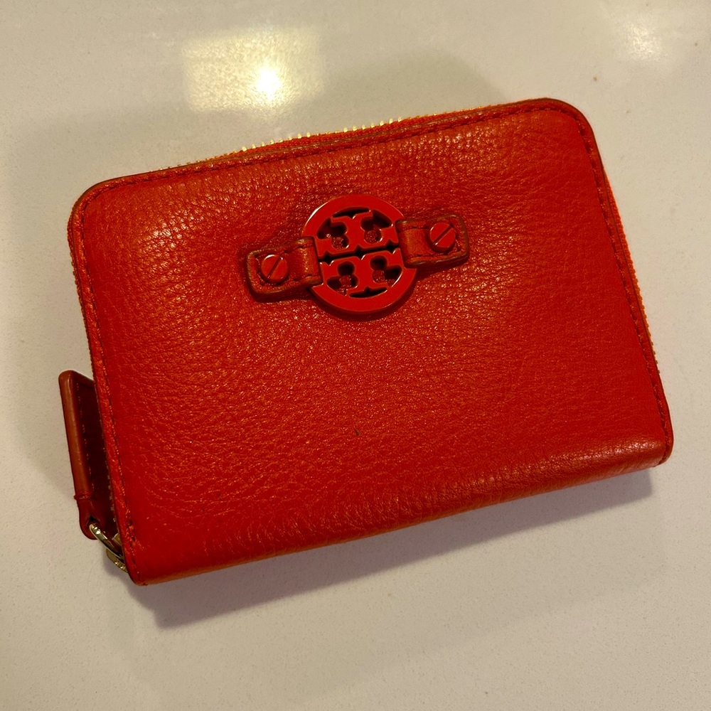 Tory Burch Amanda Zip Wallet/keychain